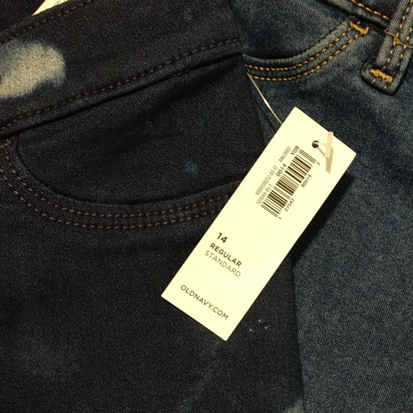 Bundle of Old Navy Shorts - Picture 2 of 3